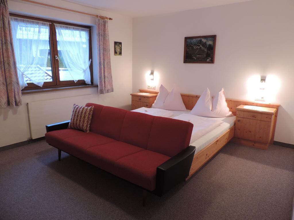 Ferienwohnung Johann Niedermoser Fieberbrunn Habitación foto