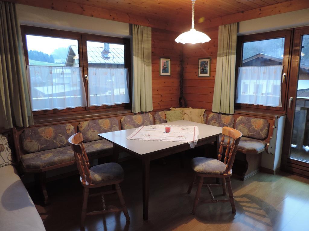 Ferienwohnung Johann Niedermoser Fieberbrunn Habitación foto